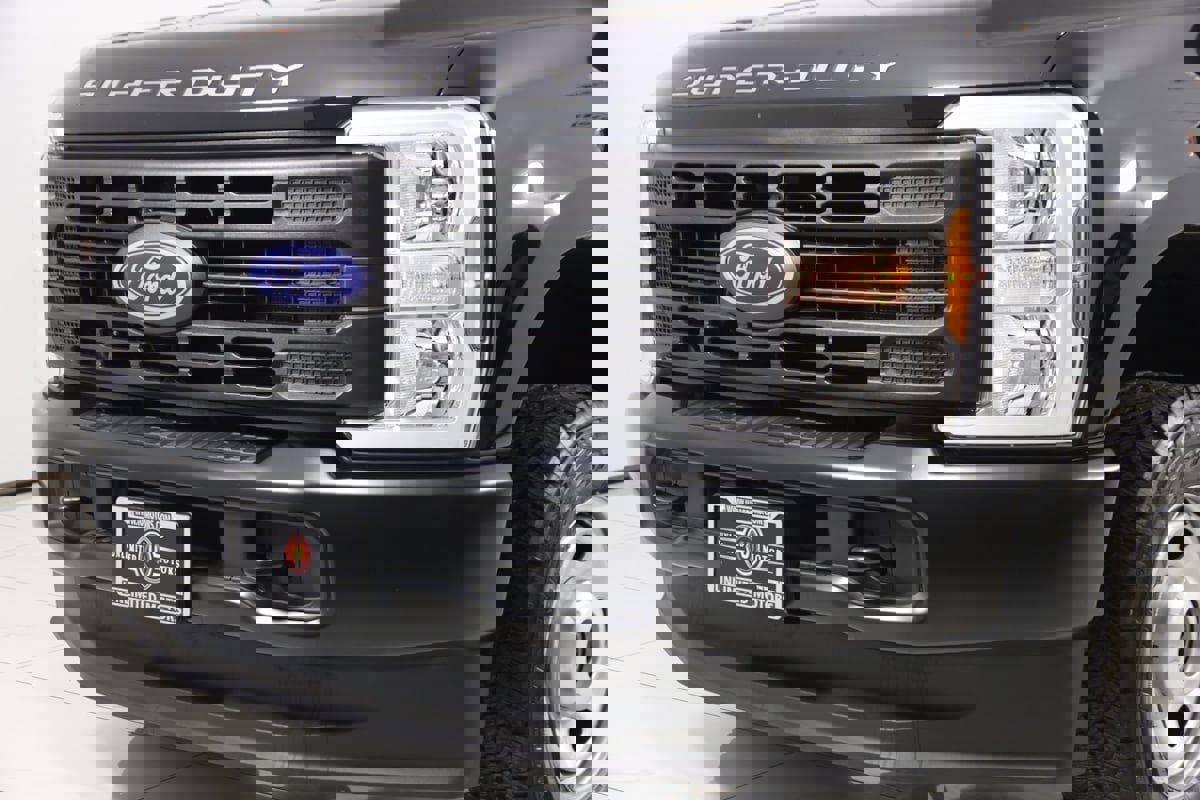 Used 2024 Ford F350 XL w/ Snow Plow/Camper Package image 46