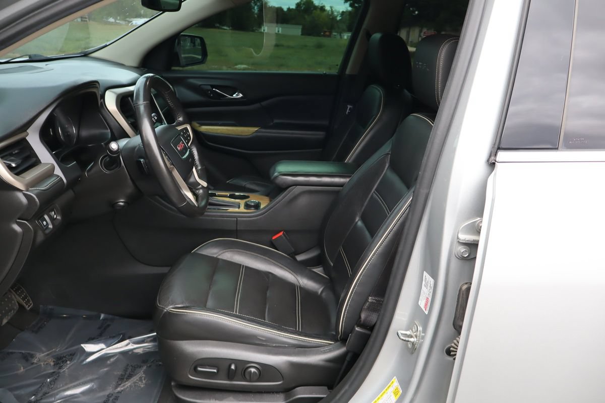 Used 2017 GMC Acadia Denali AWD/4WD image 19