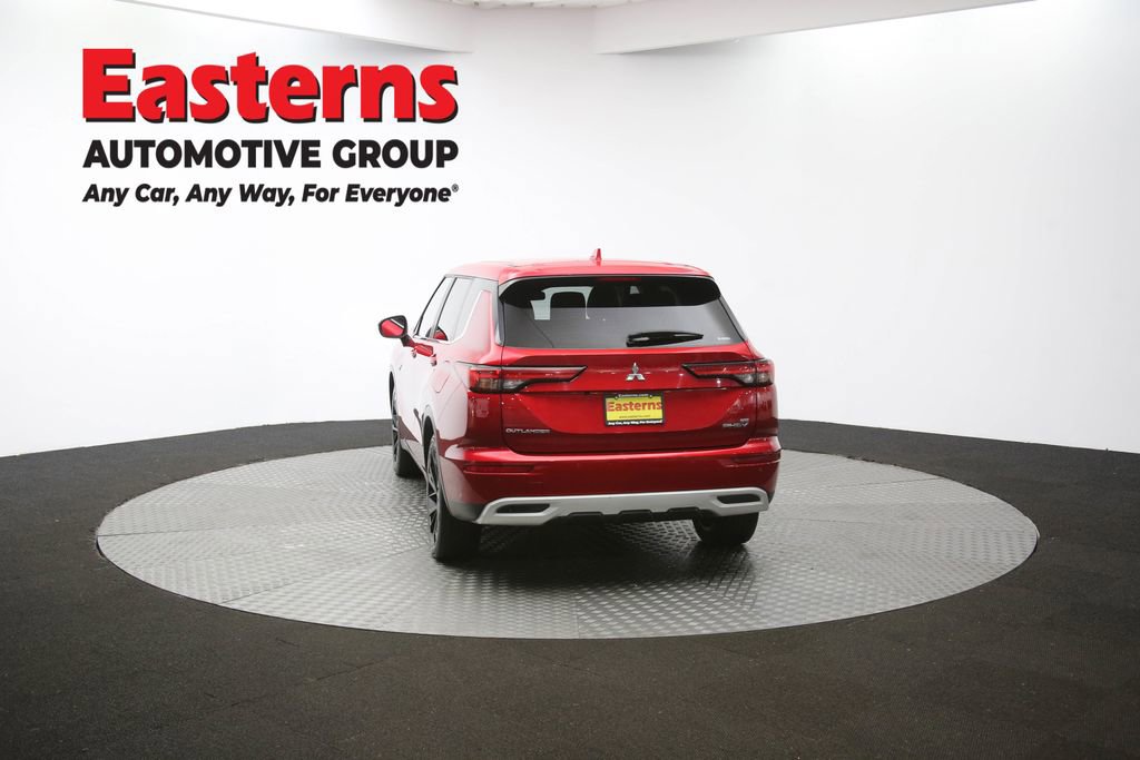 Used 2023 Mitsubishi Outlander SE image 65