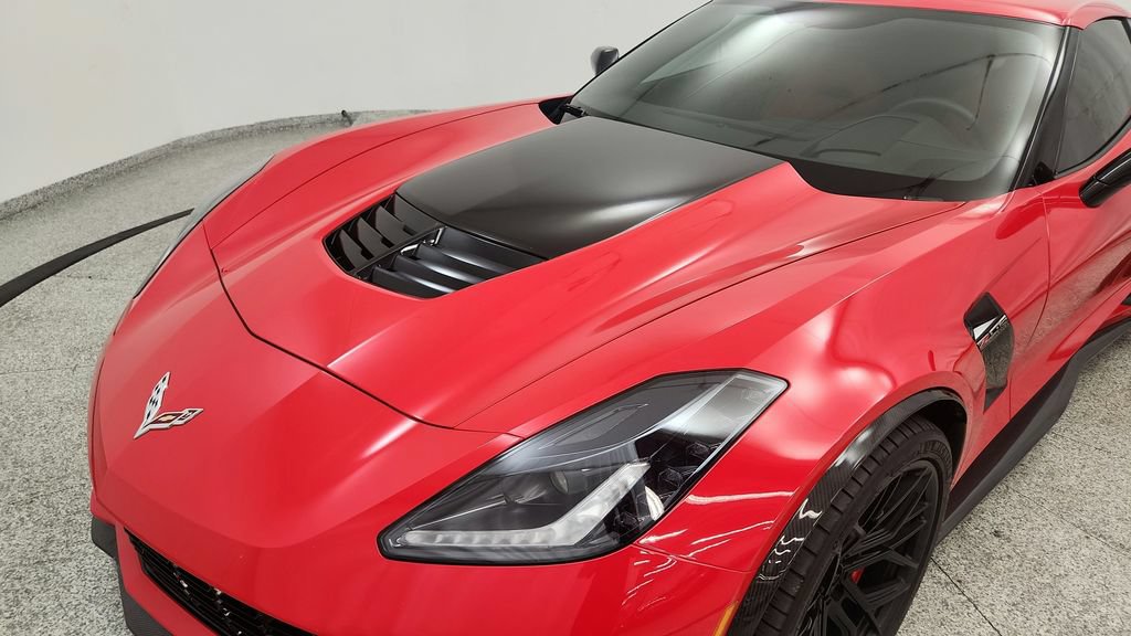 Used 2015 Chevrolet Corvette Z06 w/ Chrome Badge Package RWD image 21