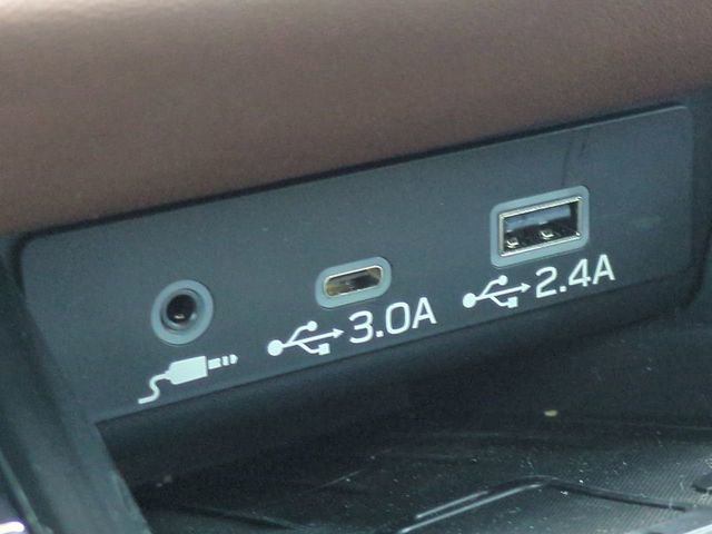 Used 2025 Subaru Outback Touring AWD/4WD image 27