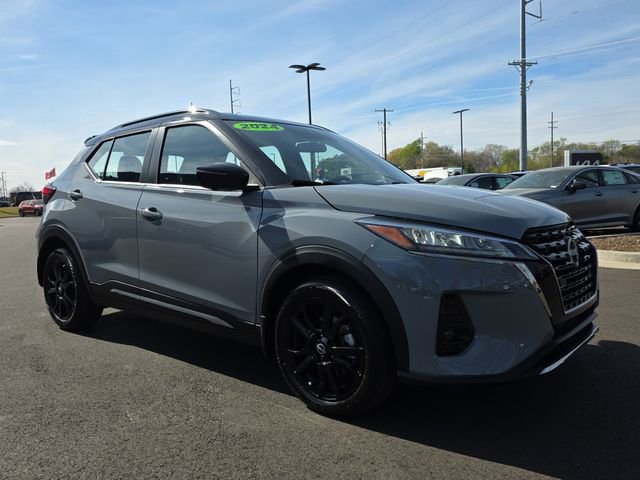 Used 2024 Nissan Kicks SR w/ SR Premium Package image 7