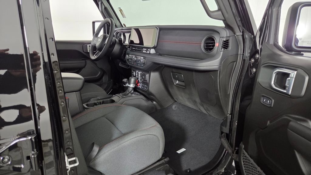 New 2026 Jeep Wrangler Unlimited Rubicon AWD/4WD image 32