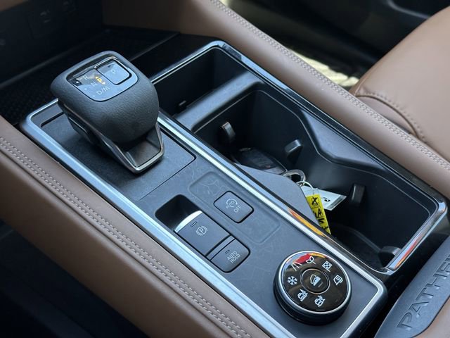 Certified 2025 Nissan Pathfinder Platinum w/ Lighting Package (N92) image 32