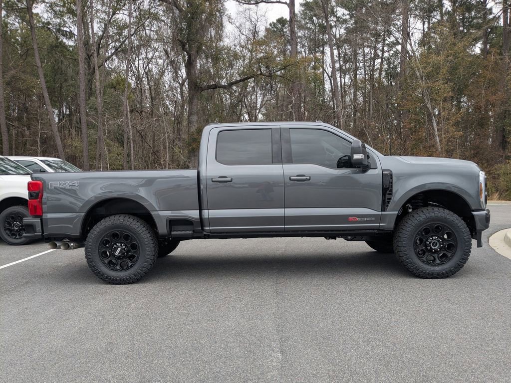 New 2026 Ford F350 Lariat w/ Black Appearance Package image 3