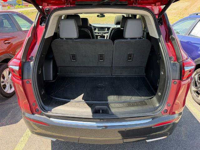 Used 2020 Buick Enclave Premium w/ Sun and Sites Package AWD/4WD image 28