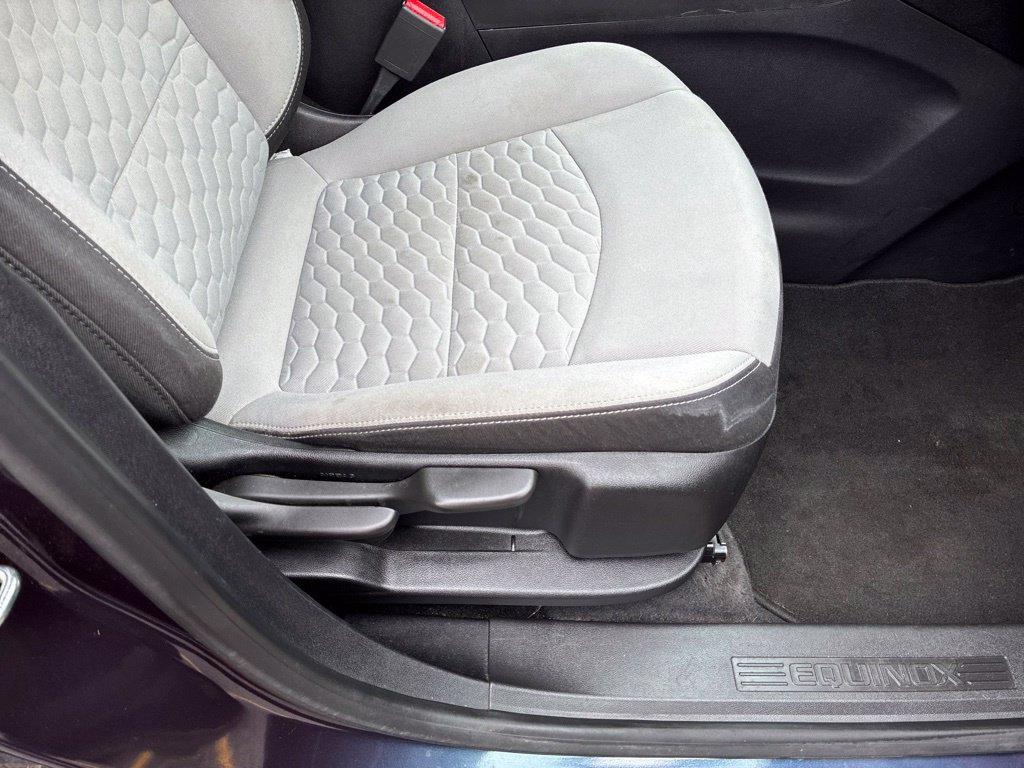 Used 2019 Chevrolet Equinox LS AWD/4WD image 42