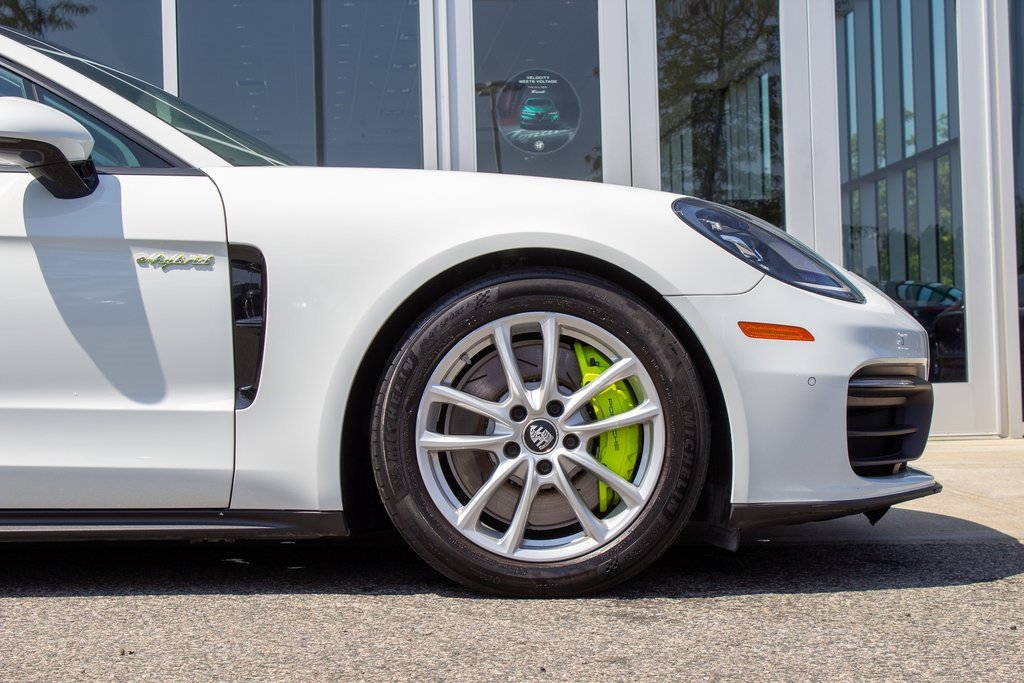 Used 2022 Porsche Panamera 4 w/ Premium Package image 5