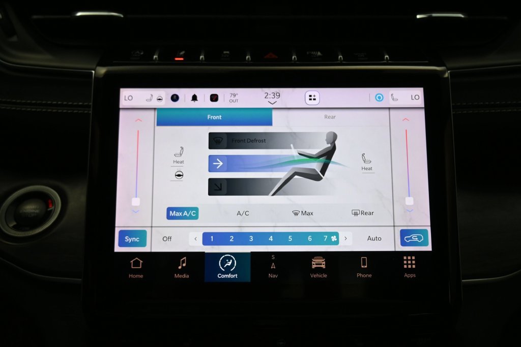 Used 2023 Jeep Grand Cherokee L Limited RWD image 12