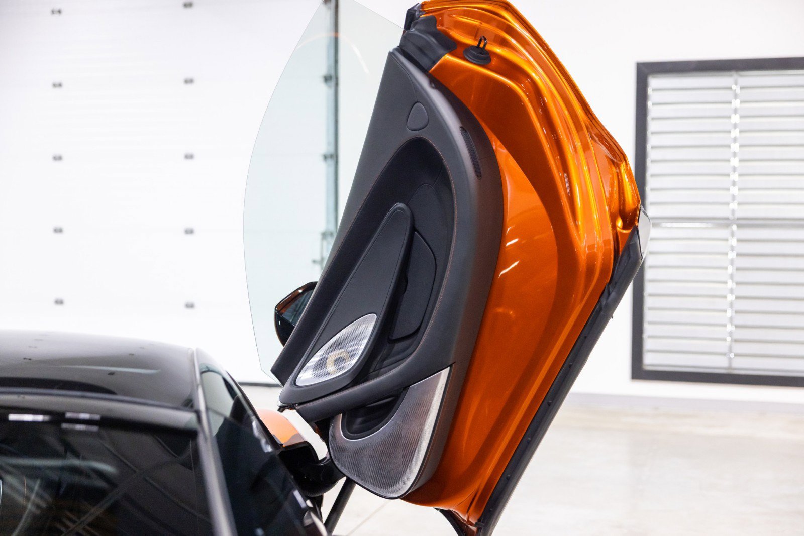 Used 2023 McLaren GT RWD image 27