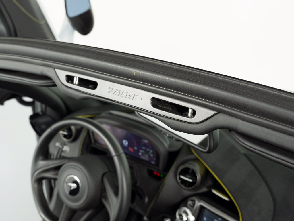 Used 2020 McLaren 720S Performance RWD image 32
