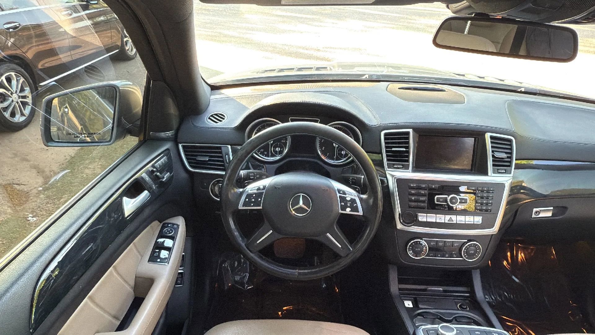 Used 2015 Mercedes-Benz GL 450 4MATIC image 27