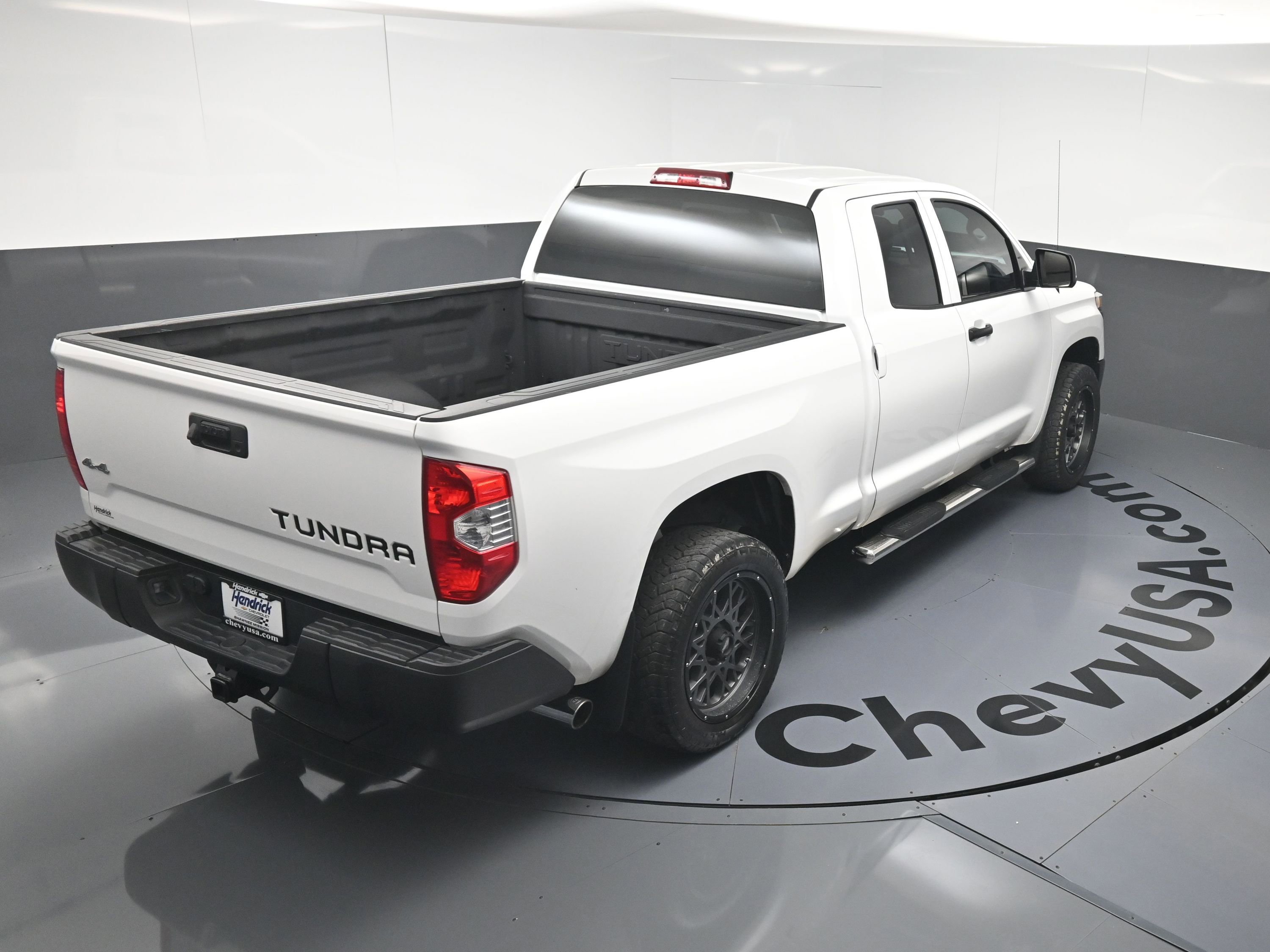 Used 2018 Toyota Tundra SR image 34