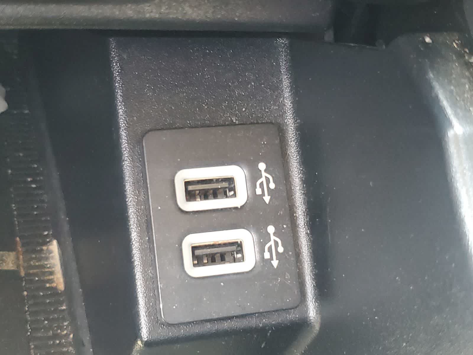 Used 2019 Ford Edge SEL w/ Equipment Group 201A FWD image 22