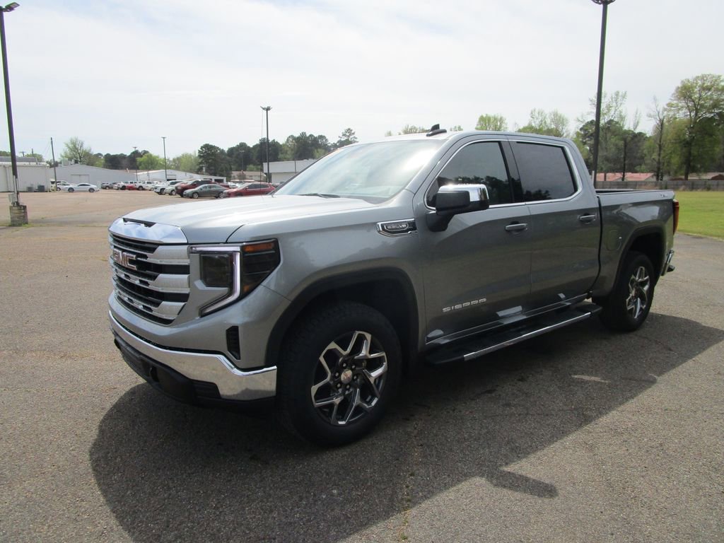 New 2026 GMC Sierra 1500 SLE image 1