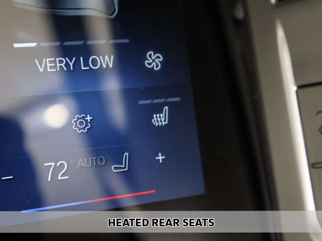 Used 2023 BMW 760i xDrive w/ Parking Assistance Package image 9