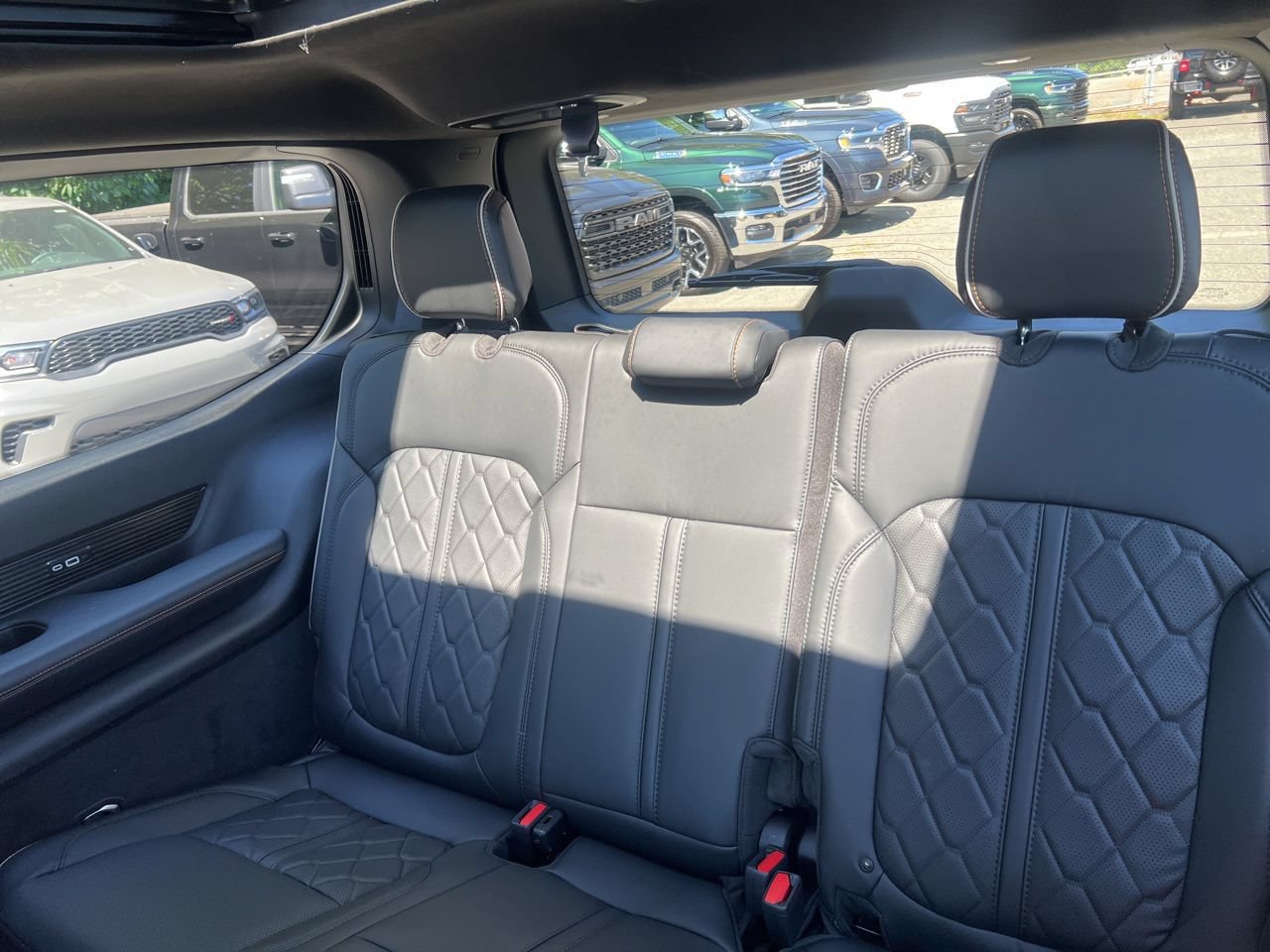 Used 2024 Jeep Grand Wagoneer Series III w/ Rear Seat Video Group 1 AWD/4WD image 25