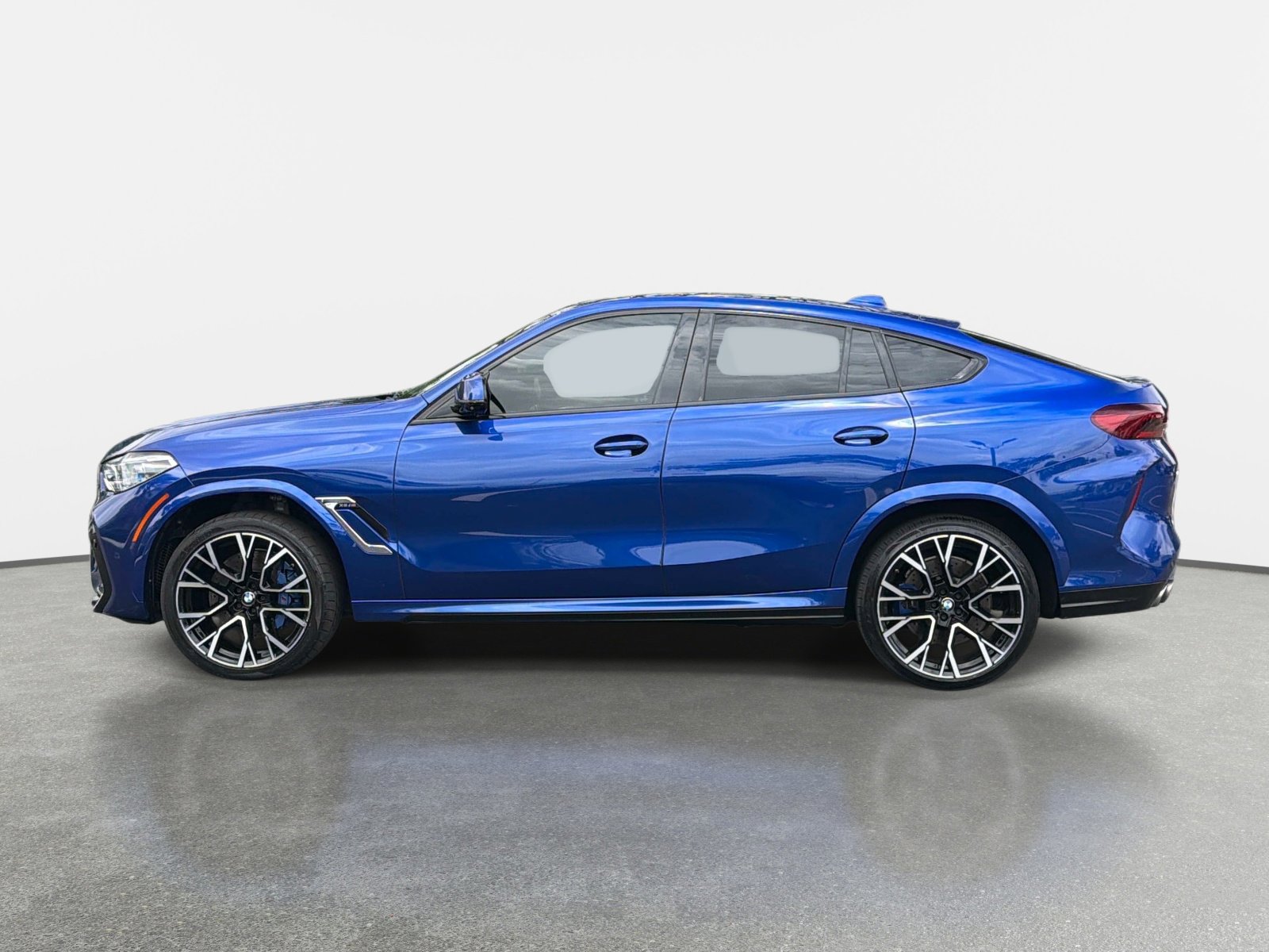 Used 2021 BMW X6 M w/ Executive Package AWD/4WD image 6
