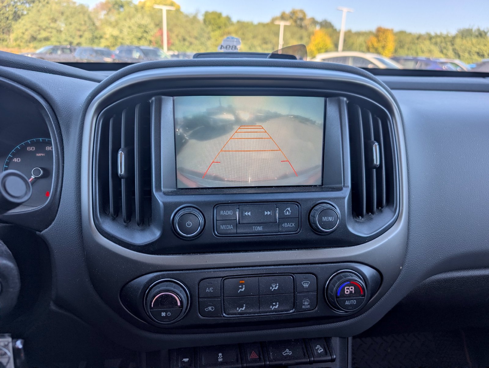 Used 2016 Chevrolet Colorado Z71 AWD/4WD image 19