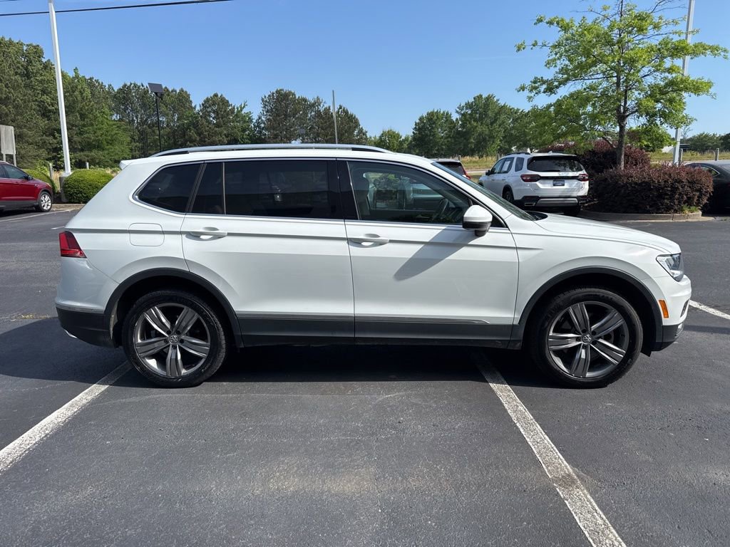 Used 2021 Volkswagen Tiguan SEL AWD/4WD image 2