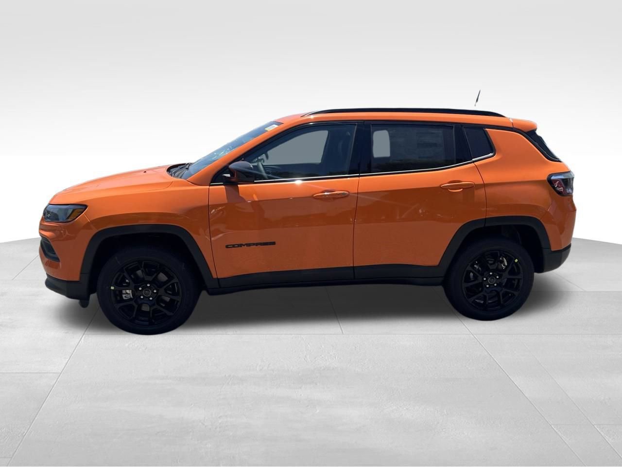 New 2026 Jeep Compass Latitude AWD/4WD image 2