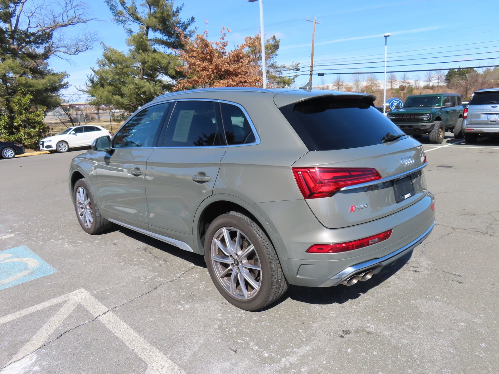 Used 2023 Audi SQ5 Premium w/ Convenience Package image 7
