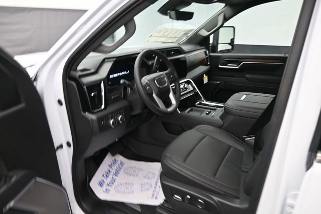 New 2026 GMC Sierra 2500 Denali w/ Denali Reserve Package AWD/4WD image 9