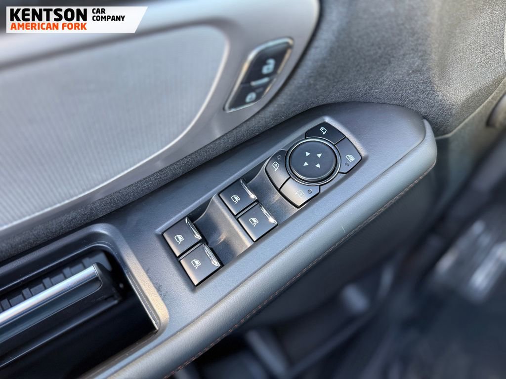 Used 2025 Ford Expedition Active image 23