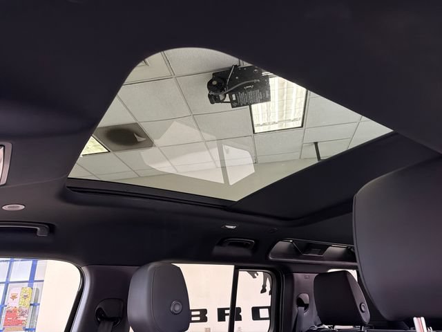 Used 2025 Land Rover Defender 110 S AWD/4WD image 23