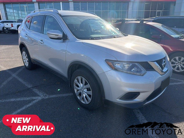 Used 2016 Nissan Rogue S w/ Appearance Package