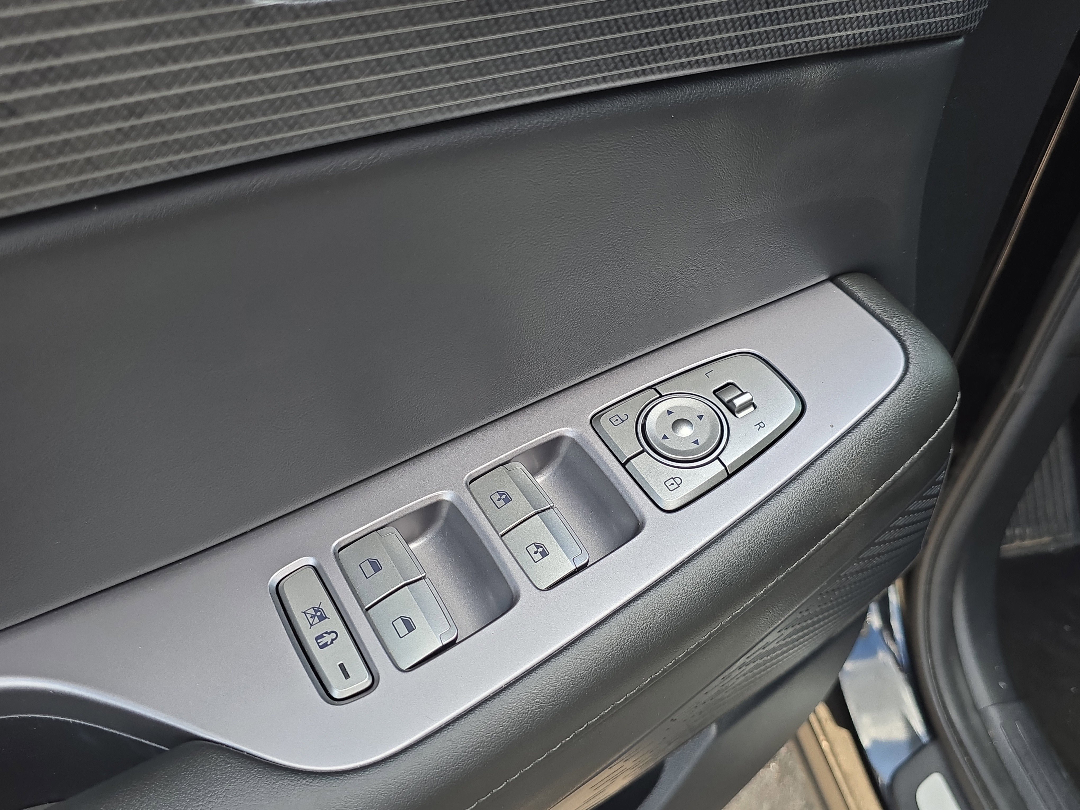 Used 2024 Hyundai Palisade Limited image 21