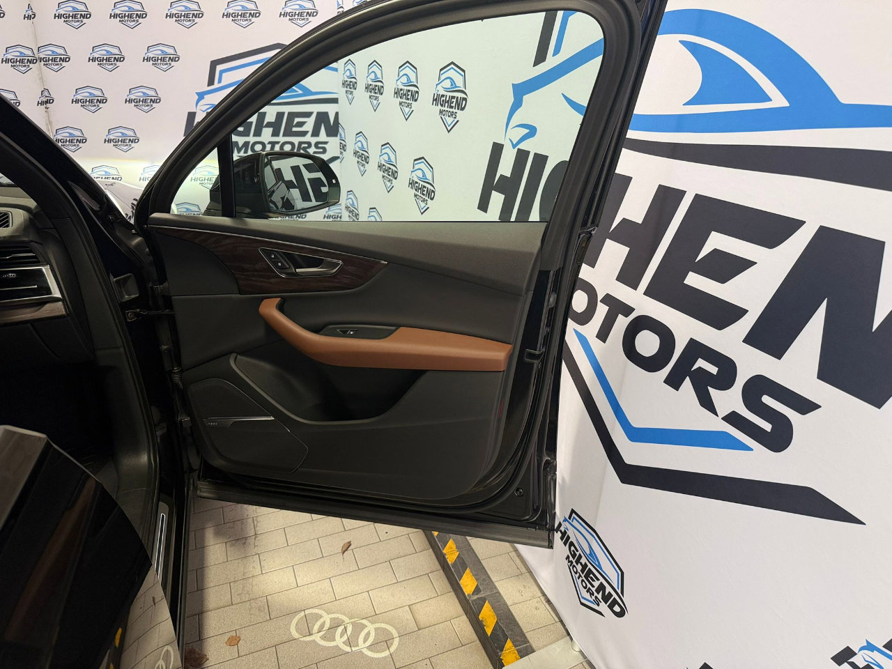 Used 2020 Audi Q7 3.0T Premium Plus w/ Premium Plus Package image 28