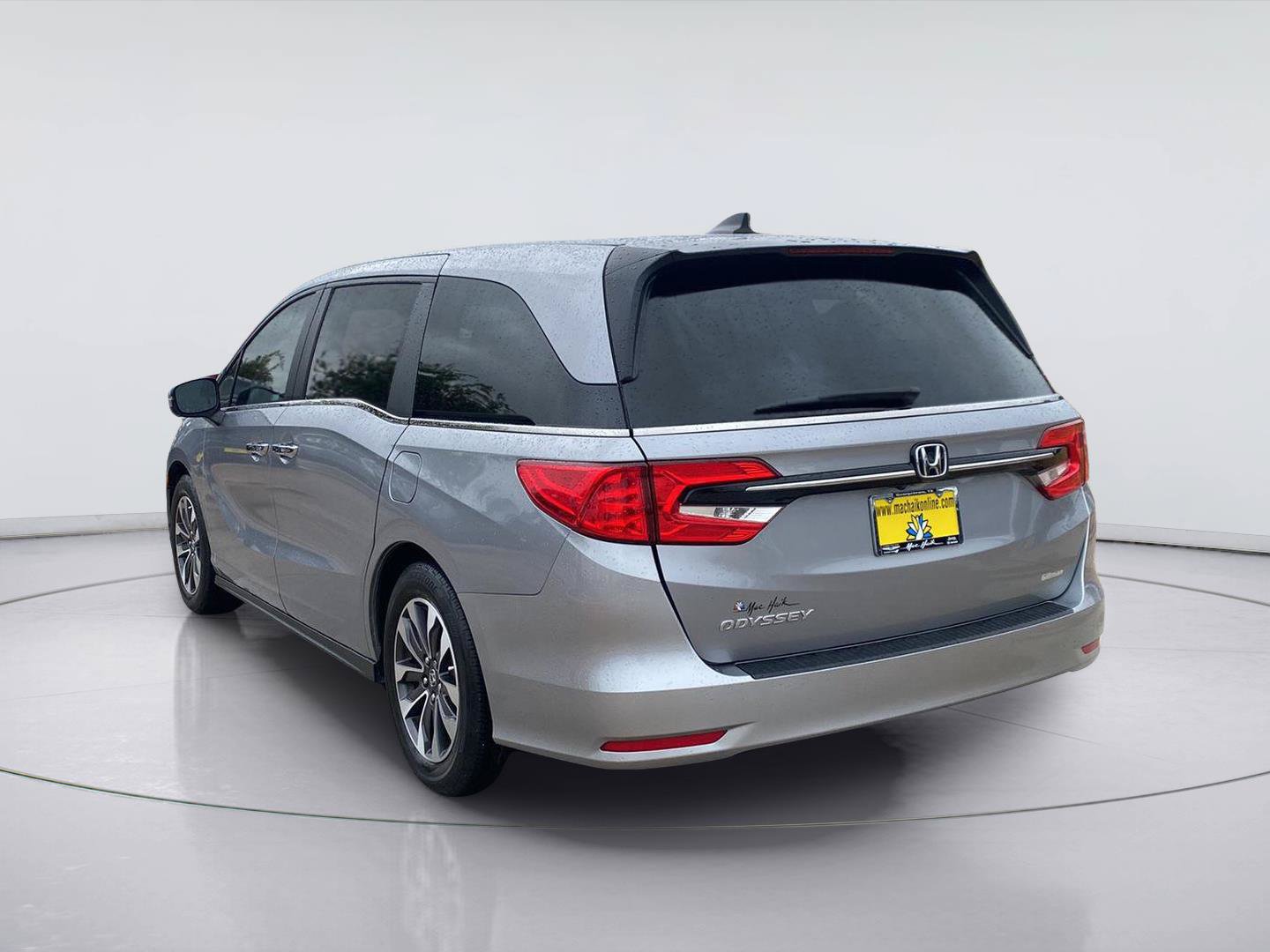 Used 2023 Honda Odyssey EX-L image 3