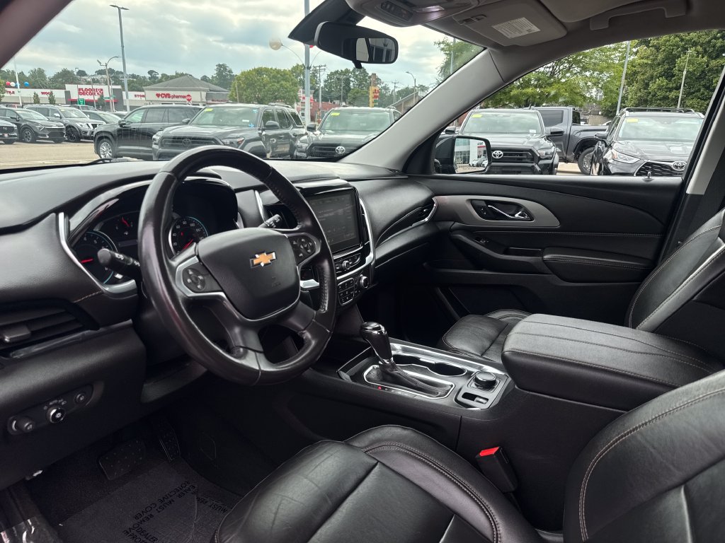 Used 2020 Chevrolet Traverse LT AWD/4WD image 15