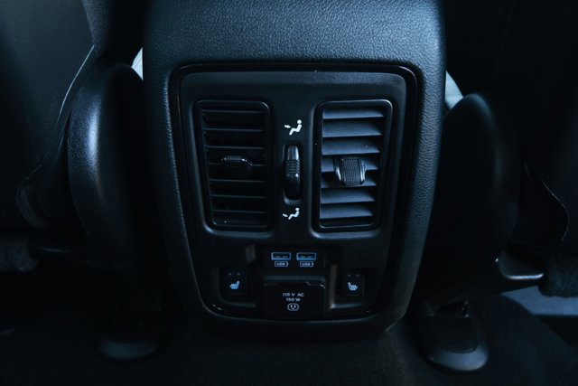 Certified 2024 Dodge Durango GT image 32