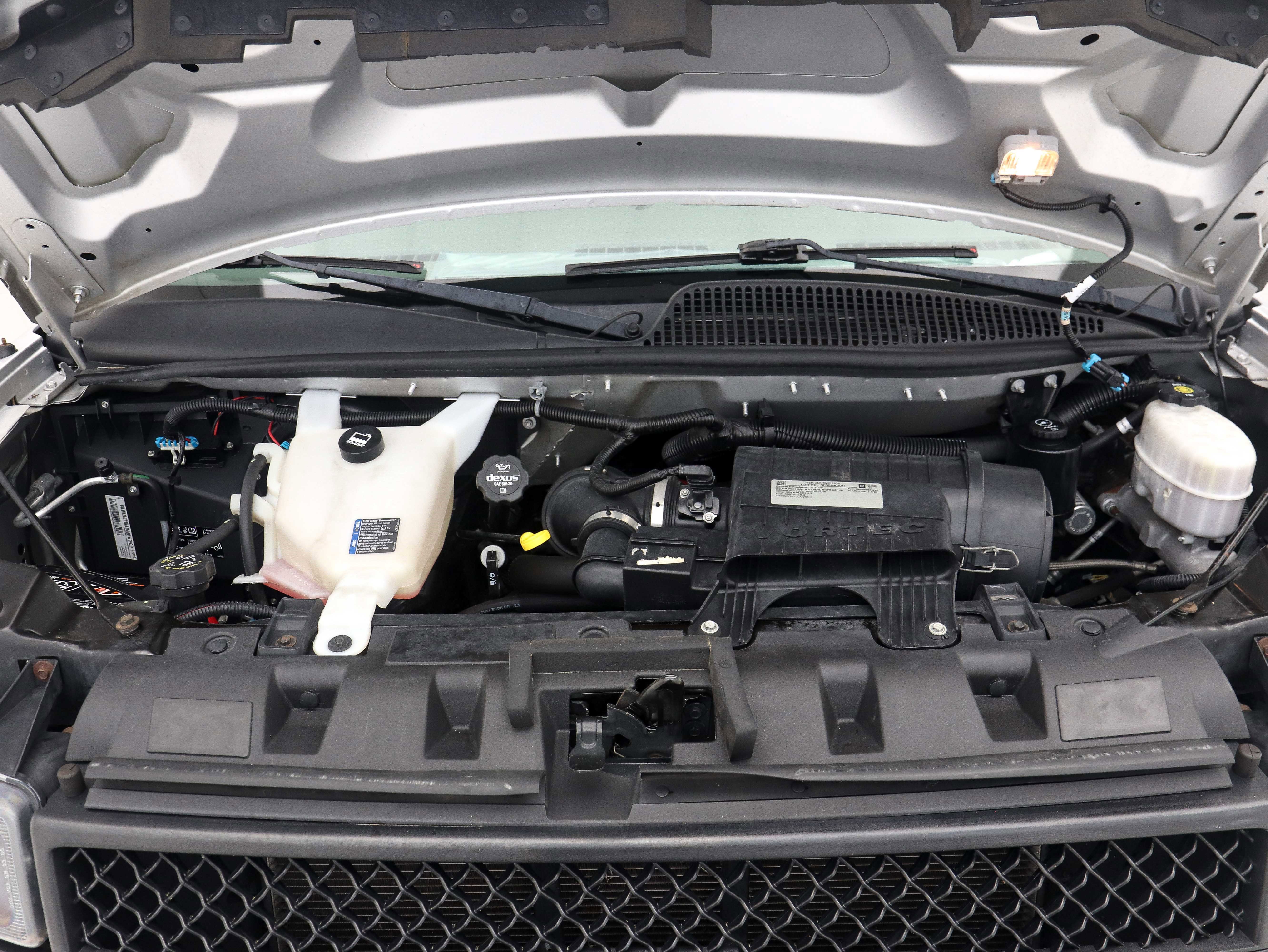 Used 2019 Chevrolet Express 3500 LS RWD image 33