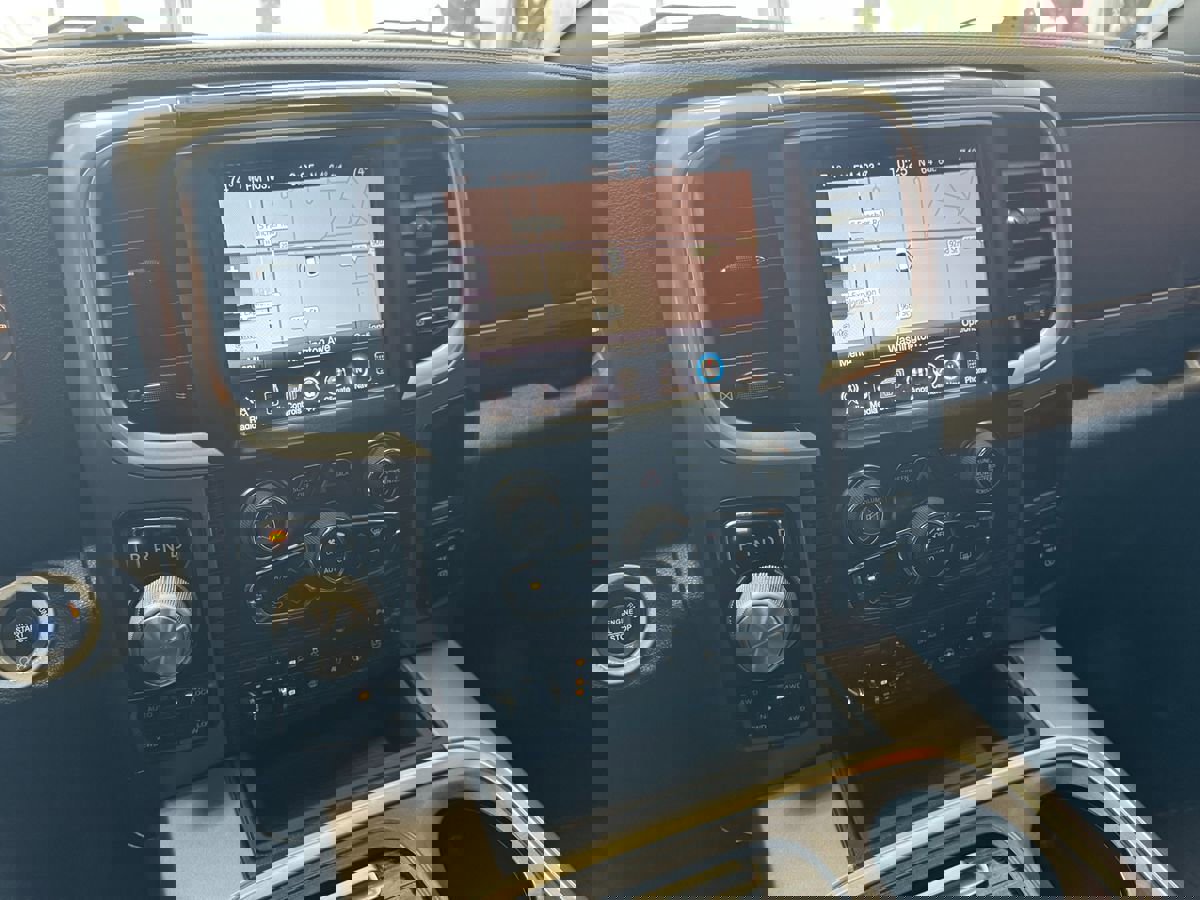 Used 2016 RAM 1500 Limited image 22