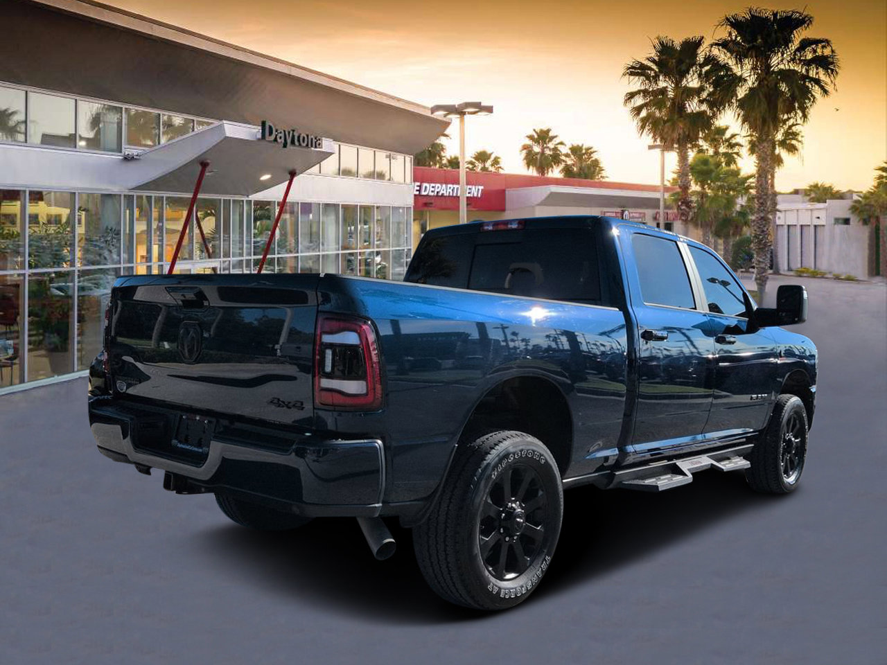Certified 2024 RAM 2500 Big Horn w/ Night Edition AWD/4WD image 3