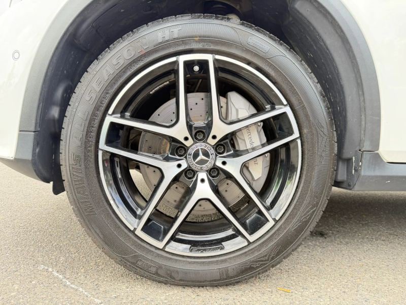 Used 2019 Mercedes-Benz GLC 300 4MATIC image 39