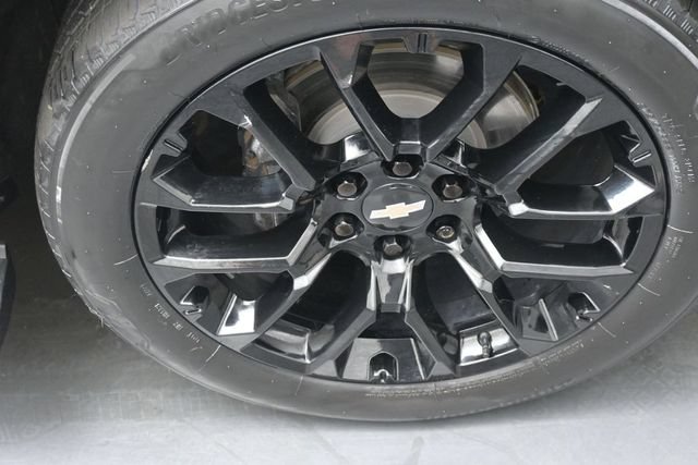 Used 2023 Chevrolet Tahoe High Country w/ Premium Package 2 AWD/4WD image 32