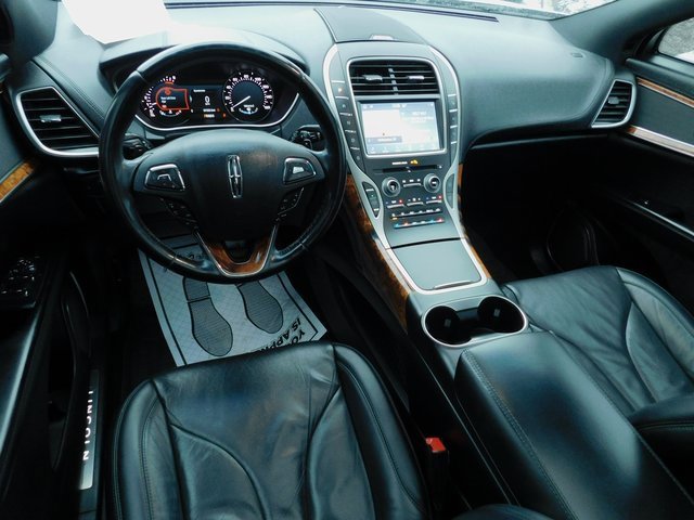 Used 2017 Lincoln MKX Reserve image 5