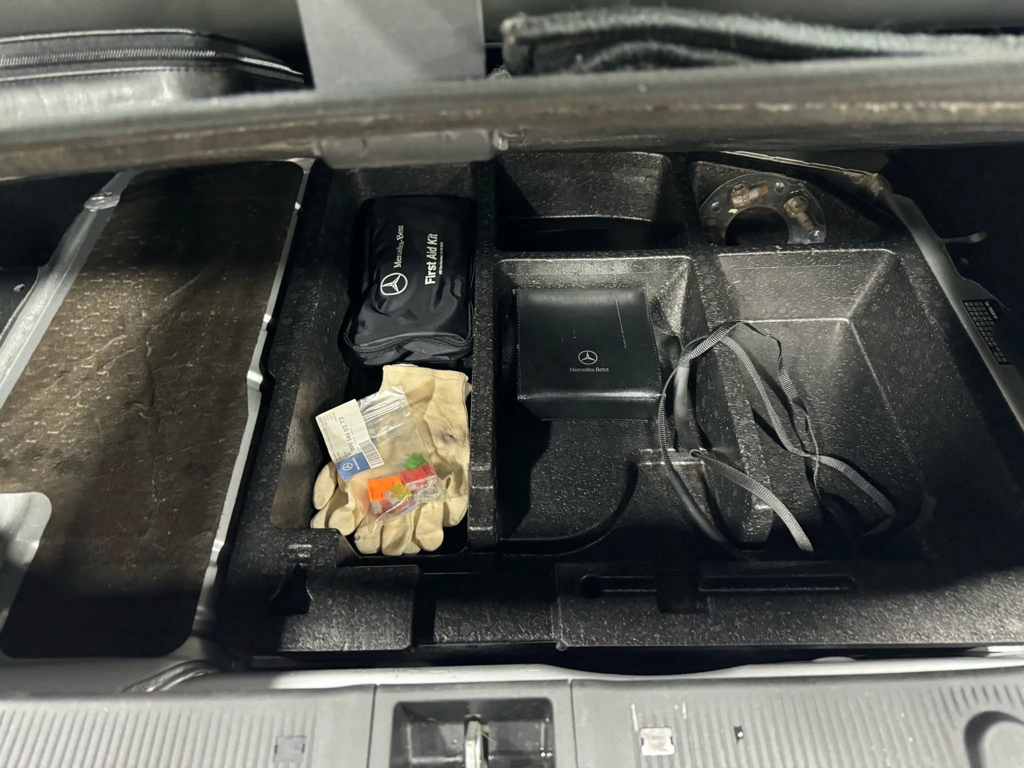 Used 2005 Mercedes-Benz CLK 320 Cabriolet image 52