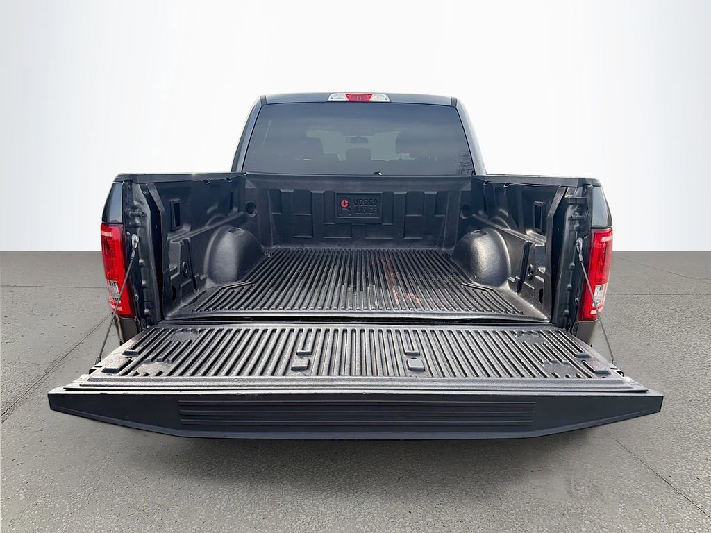 Used 2016 Ford F150 XLT image 39