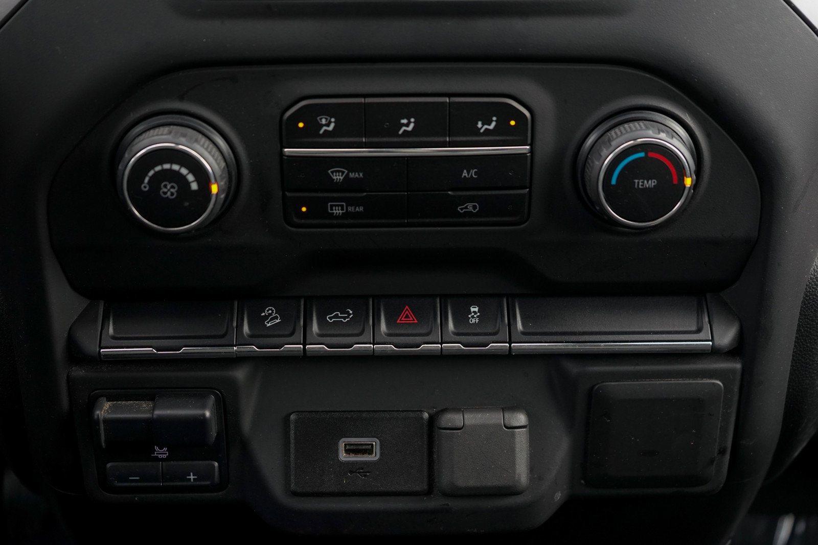 Used 2020 Chevrolet Silverado 1500 Custom Trail Boss w/ Custom Convenience Package image 17