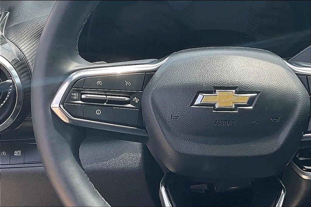 Used 2026 Chevrolet Equinox LT FWD image 15
