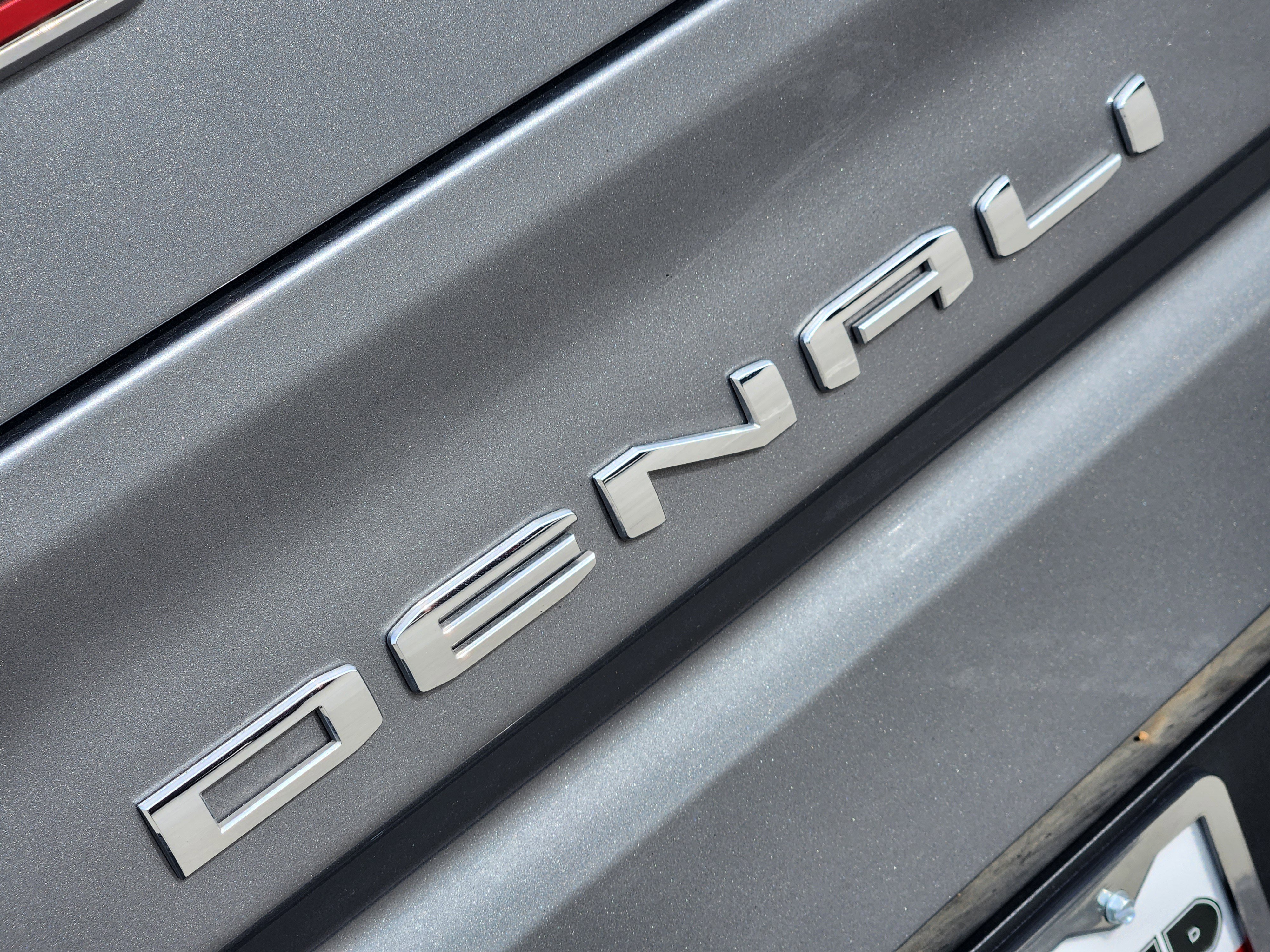 Used 2022 GMC Sierra 1500 Denali w/ Driver Alert Package II image 12