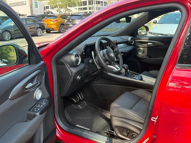 Used 2024 Alfa Romeo Tonale Veloce AWD/4WD image 18