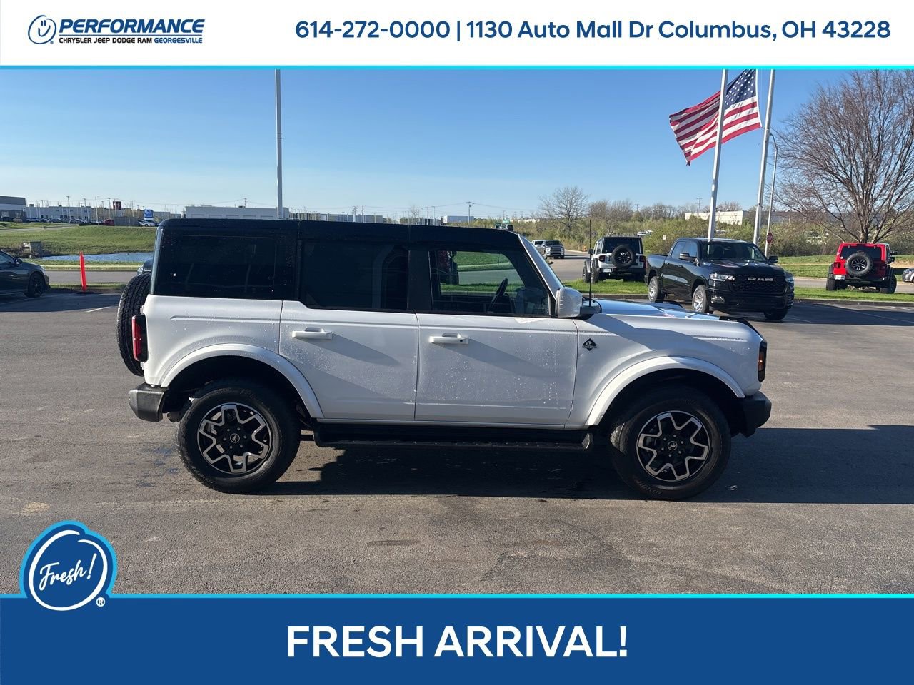 Used 2025 Ford Bronco Outer Banks image 3