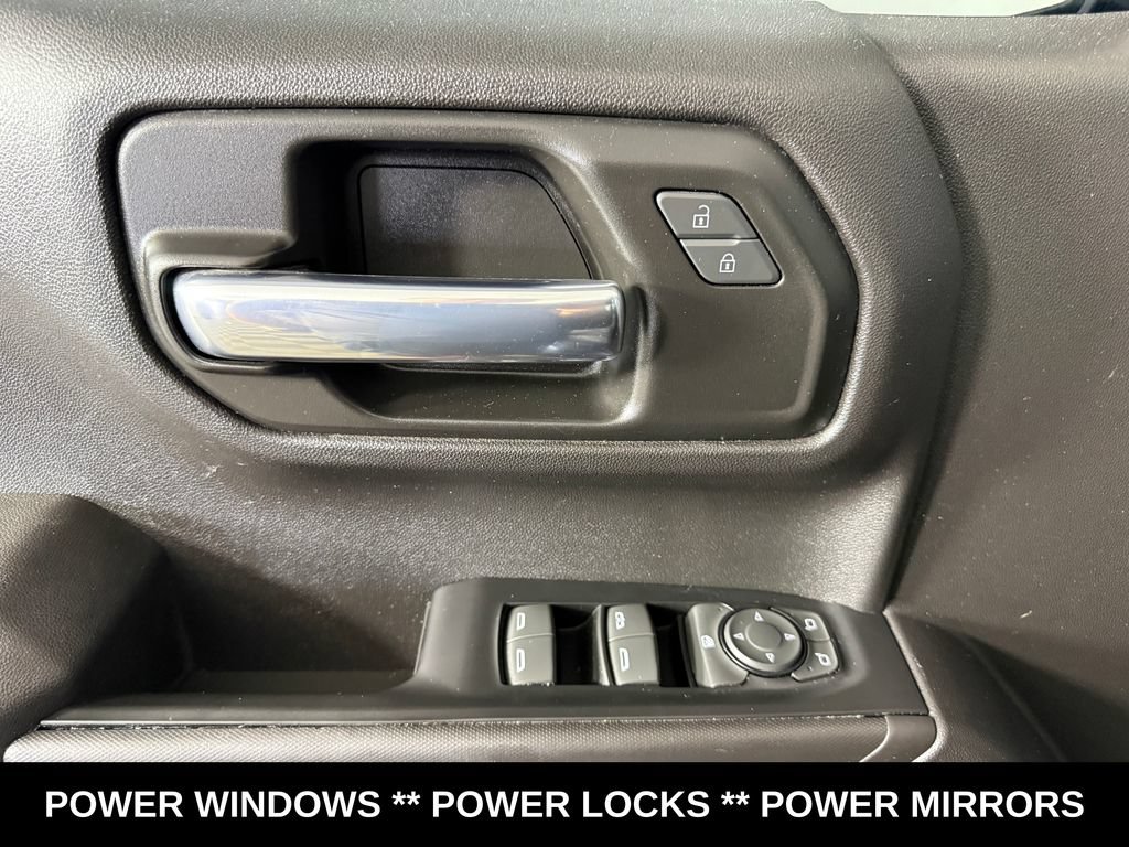 Used 2022 Chevrolet Silverado 1500 Custom AWD/4WD image 26