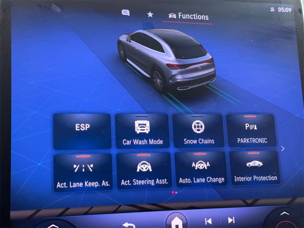 Used 2024 Mercedes-Benz EQE 350+ SUV w/ AMG Line Exterior Package image 25